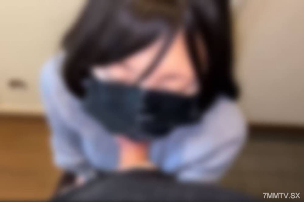 Cô vợ trưởng thành quyến rũ trong FC2-PPV-4812325 - Bí mật khi chồng đi làm