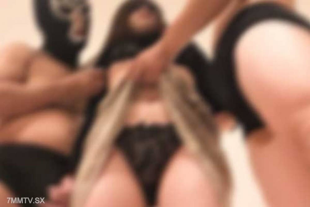 FC2-PPV-4813045: Vợ đẹp mang thai và cuộc chơi 3P cuồng nhiệt không che