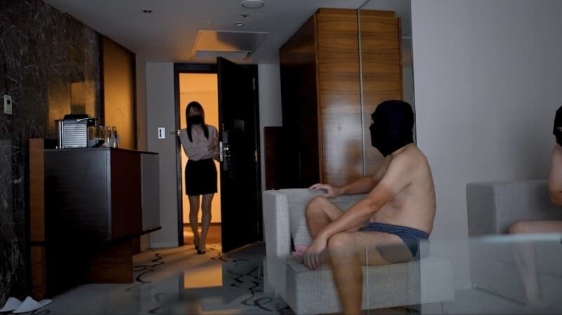 FC2-PPV-4826190 - Bộ phim 40 trong series 'Amateur Cum Toilet Fall' với cô nhân viên văn phòng ngực khủng Coco